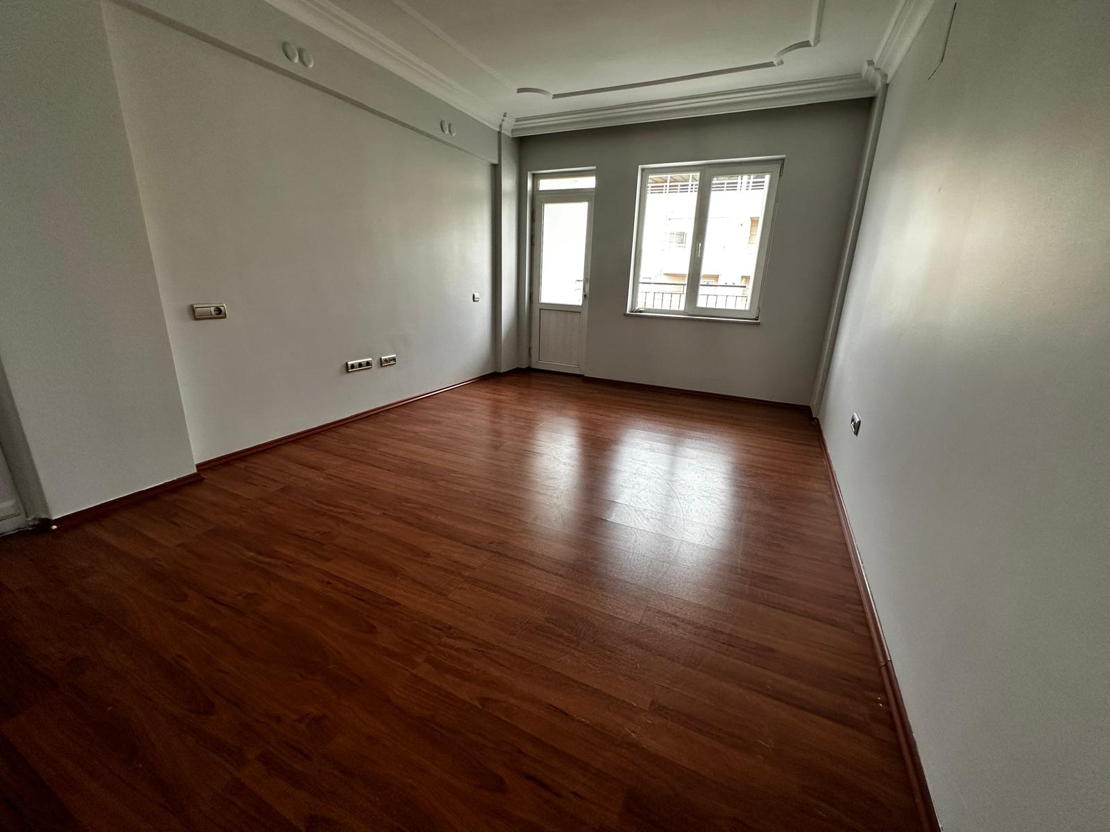 CUMHURİYET MH.'DE ATAPARKA 300 M MESAFEDE SATILIK DUBLEX DAİRE